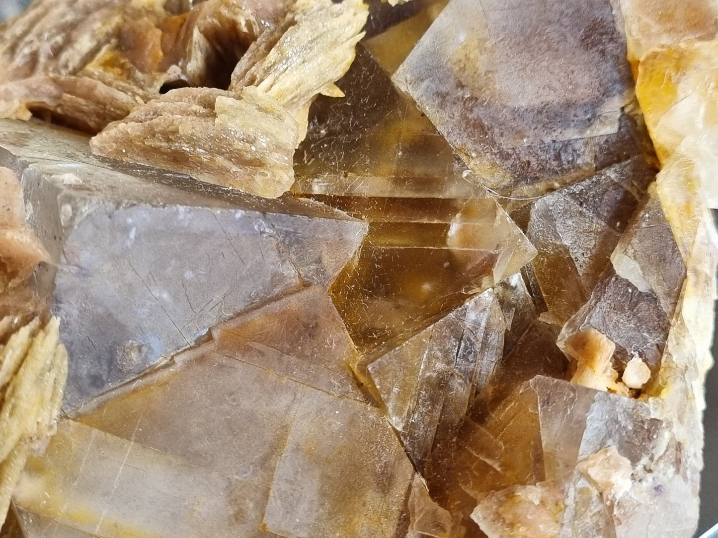 Green Fluorite and Cockscomb Baryte